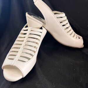 Elegant‎ White ‘Dorothy’ Women's Slingback Heels